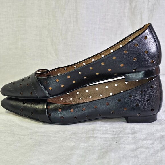 Cc Corso Como Gabby Laser Cut Perforated Eyelet Genuine Leather Ballet Flats 8.5 - Picture 3 of 10